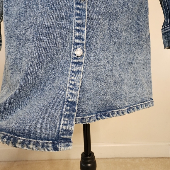 🔥Le Jean Eliza Denim Asymmetrical Hem Shirtdress - Picture 8 of 16